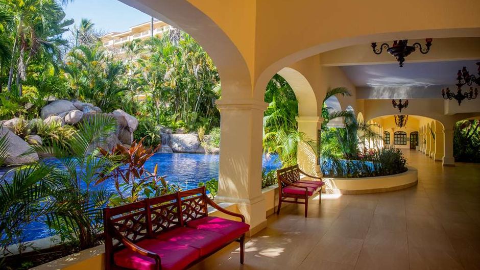 Barcelo Puerto Vallarta Lobby