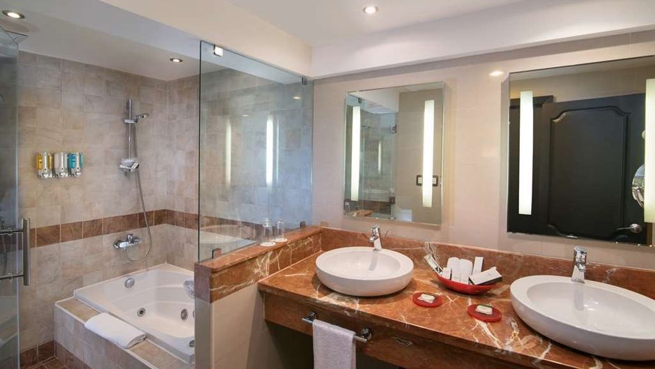 Barcelo Santo Domingo Suite
