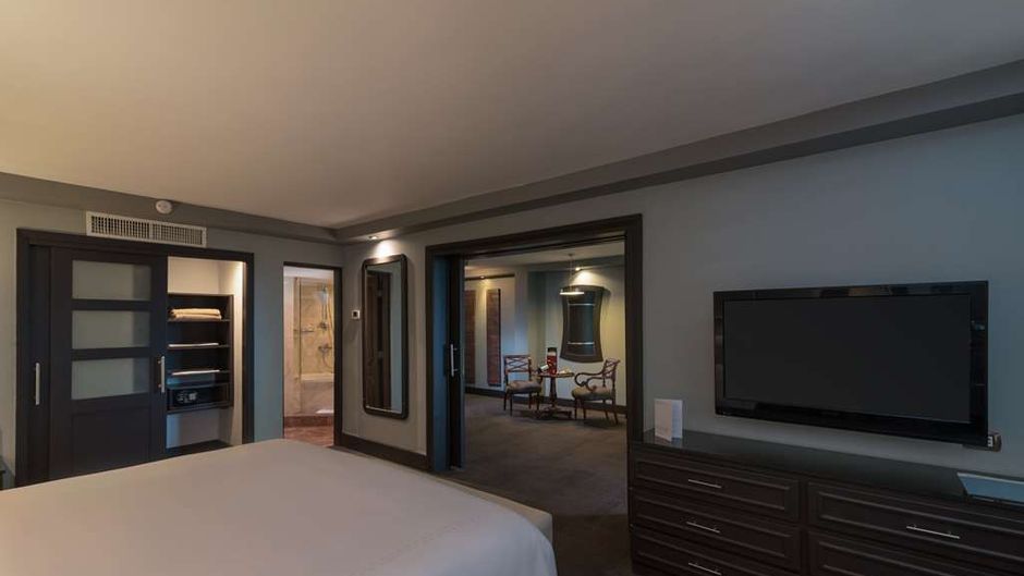 Barcelo Santo Domingo Suite