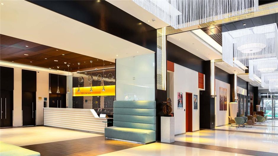 Ibis One Central Dubai Exterior