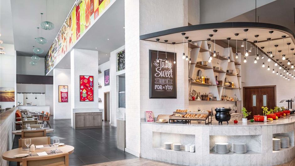 Ibis Styles Dragon Mart Dubai Hotel Exterior