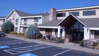 Baymont Inn & Suites Lakeville
