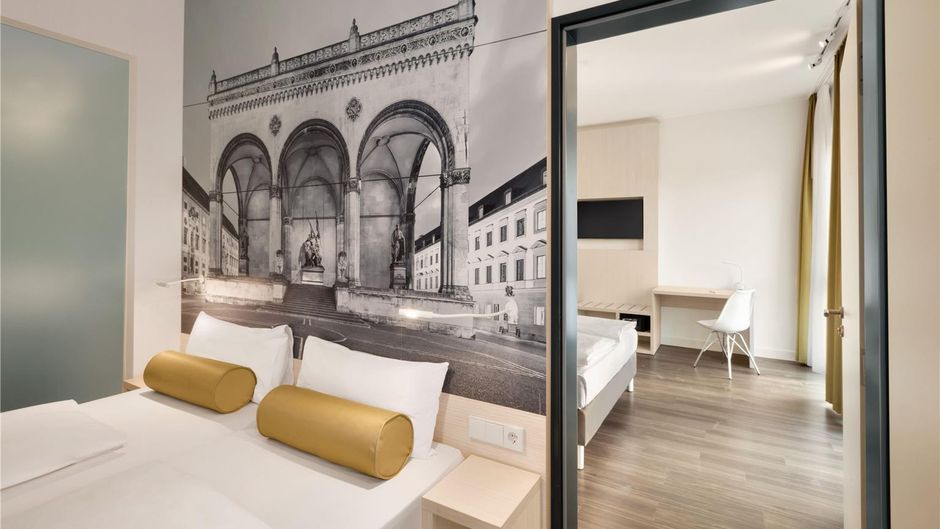 Super 8 Munich City North Room