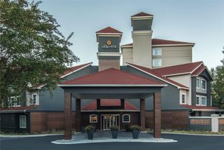 La Quinta Inn & Suites Perimeter Medical