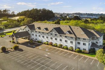 La Quinta Inn & Suites Newport