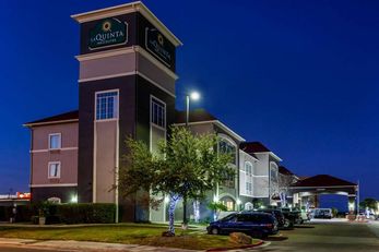 La Quinta Inn & Suites Laredo Airport