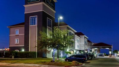 La Quinta Inn & Suites Laredo Airport
