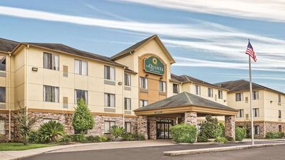 La Quinta Inn & Suites Woodlands South