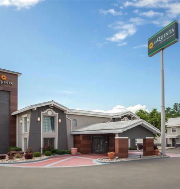 La Quinta Inn Omaha West