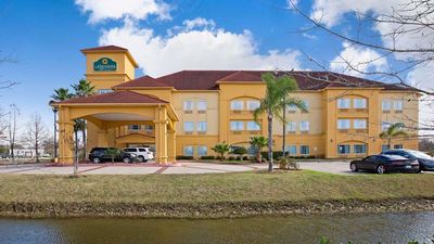La Quinta Inn & Suites Pearland
