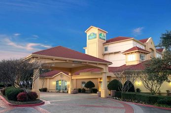 La Quinta Inn & Suites Arlington South