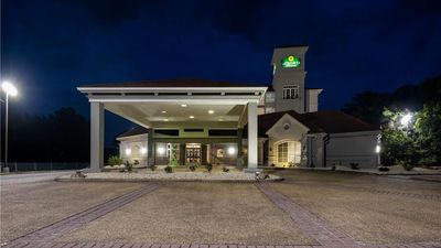La Quinta Inn & Suites Raleigh Cary