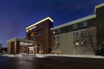 La Quinta Inn & Suites Detroit Utica