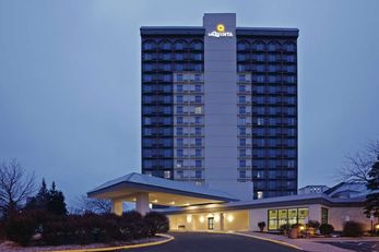 La Quinta Inn & Suites Bloomington W