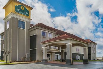 La Quinta Inn & Suites Canton