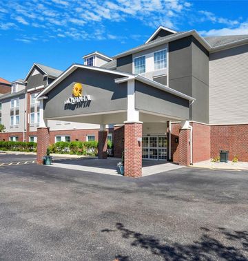 La Quinta Inn & Suites Stonington
