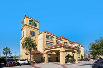La Quinta Inn & Suites Bush Intl Airport