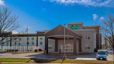 La Quinta Inn & Suites Lexington Park
