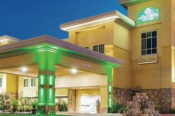La Quinta Inn & Suites Forest Hill