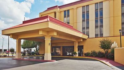 La Quinta Inn & Suites