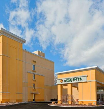 La Quinta Inn & Suites Danbury