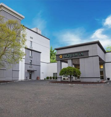 La Quinta Inn & Suites Danbury