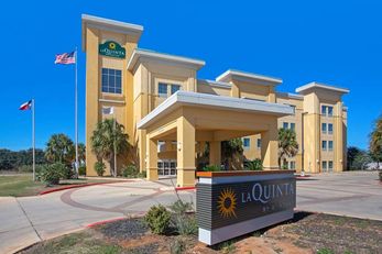 La Quinta Inn & Suites Pearsall