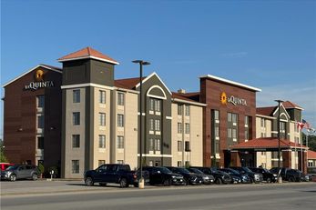 La Quinta Inn & Suites Summersville