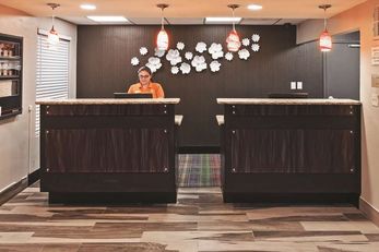 La Quinta Inn & Suites, Denison