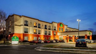 La Quinta Inn & Suites Mt. Laurel