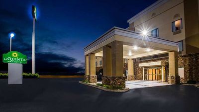 La Quinta Inn & Suites Pontoon Beach