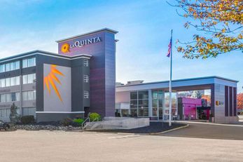 La Quinta Inn & Suites Clifton