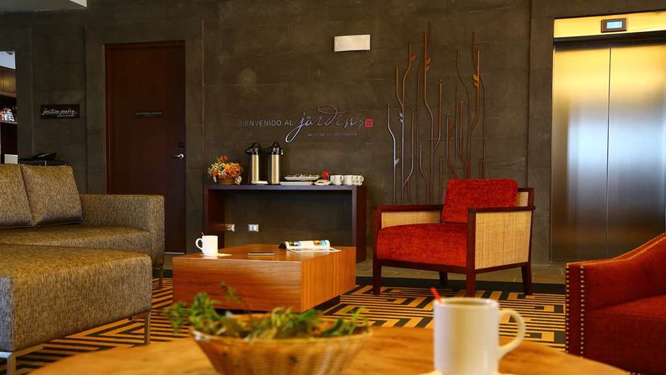 Hilton Garden Inn Cusco Lobby
