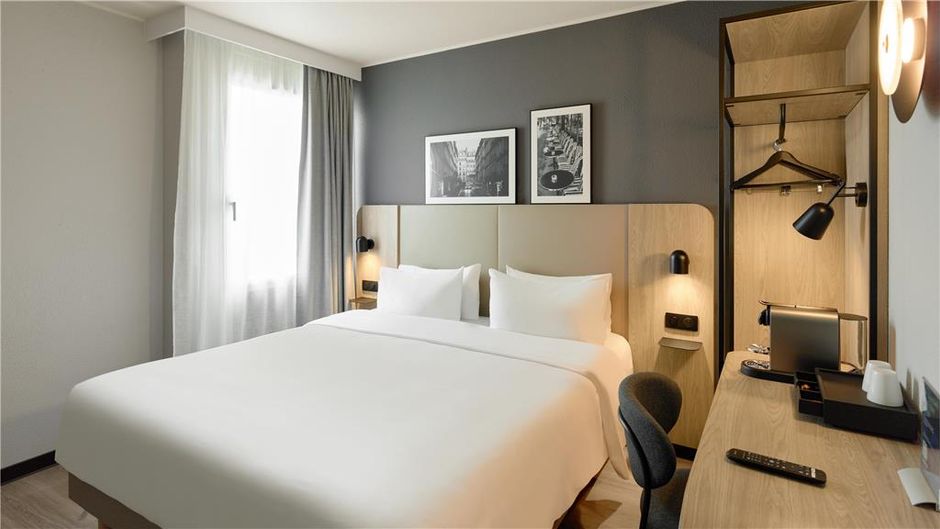 Campanile MLV Bussy St Georges Room