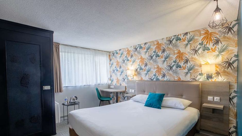 Campanile Hotel Room