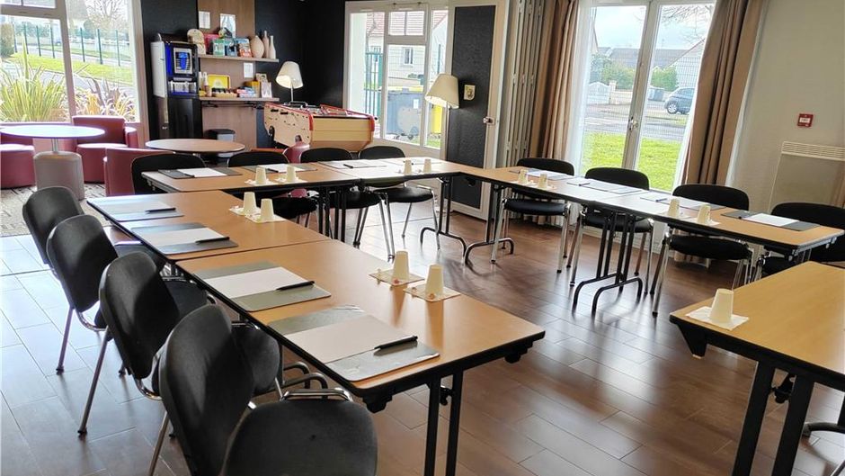 Campanile Caen East Meeting