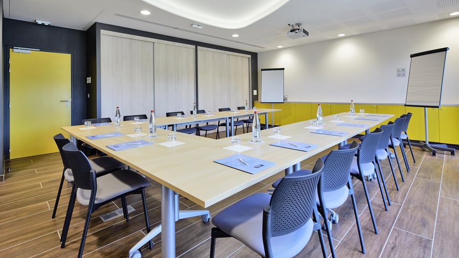 Kyriad Prestige-Zenith-Palais de Sports Meeting
