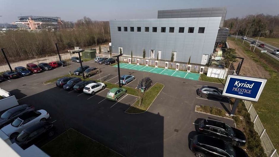 Kyriad Prestige-Zenith-Palais de Sports Exterior