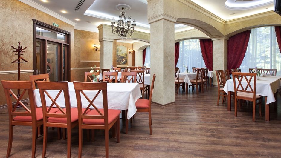 Alexandrovskiy Hotel Restaurant