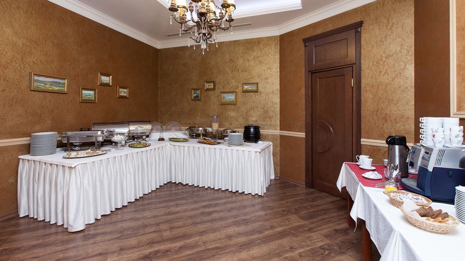 Alexandrovskiy Hotel Restaurant