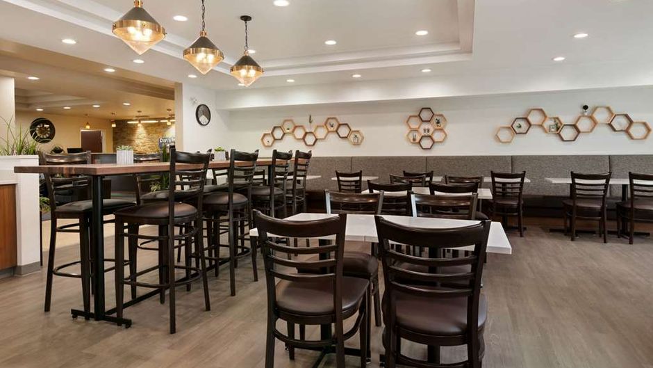 Days Inn & Suites Sherwood Park Restaurant