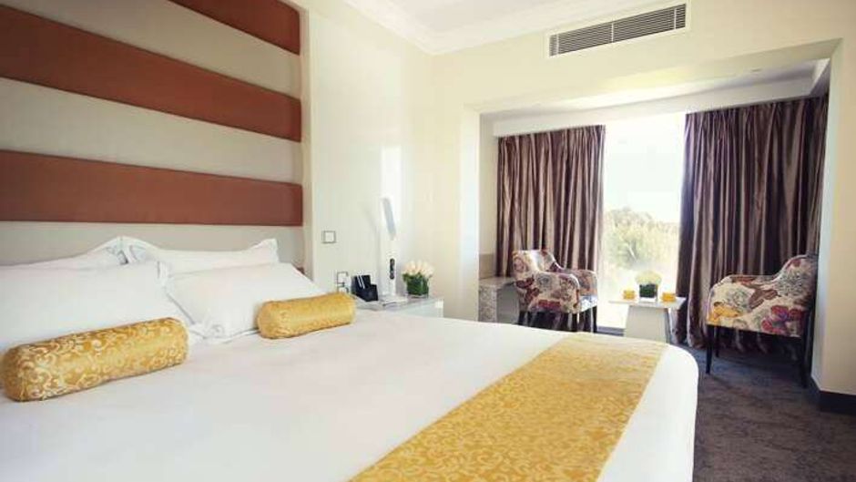 Swan River Hotel Room