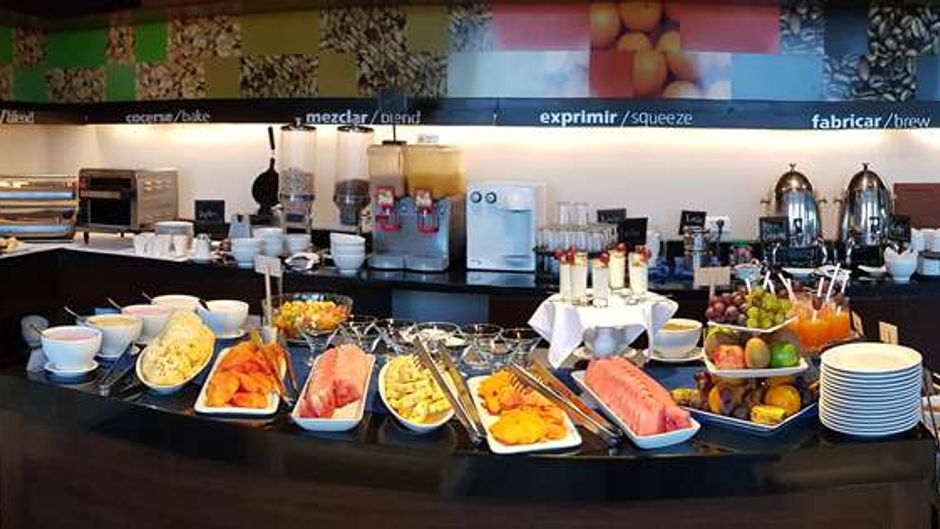 Hampton by Hilton Santa Cruz/Equipetrol Restaurant