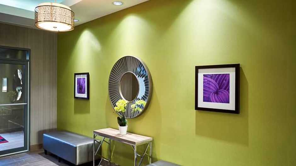 Hampton Inn by Hilton Sarnia/PointEdward Lobby