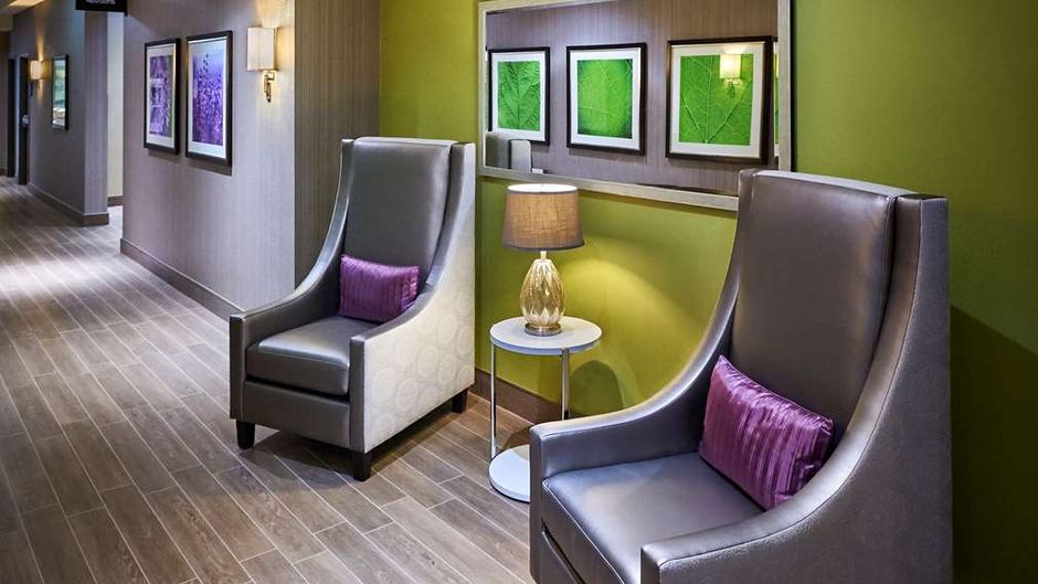 Hampton Inn by Hilton Sarnia/PointEdward Lobby