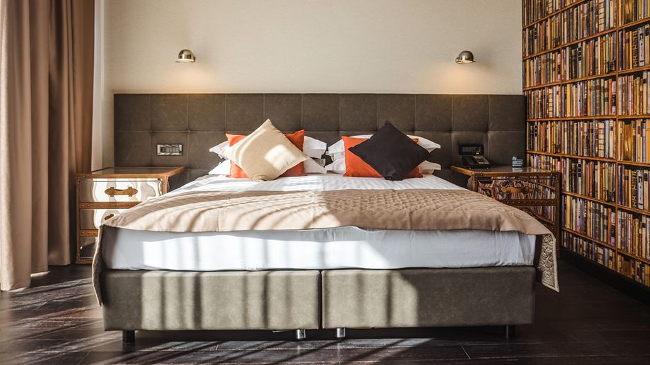 M1 Club Hotel Room