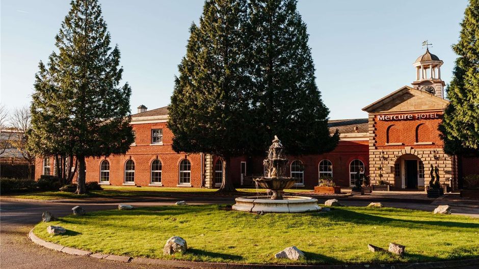 Mercure Haydock Hotel Exterior