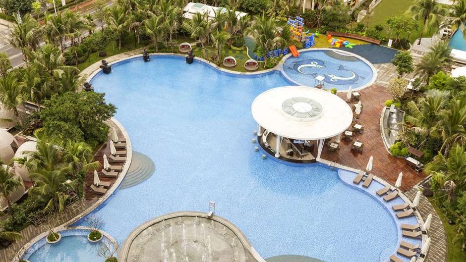 Wyndham Sanya Bay Pool