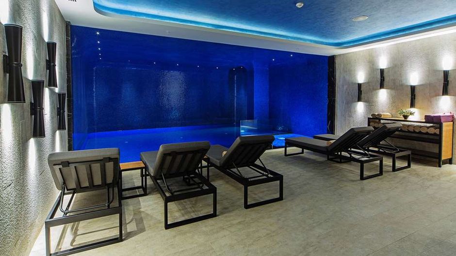 Arts Hotel Istanbul Pool