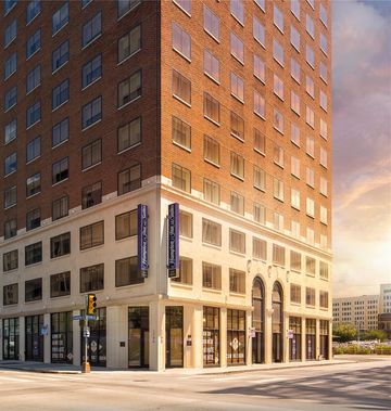 Hampton Inn & Suites Dallas Downtown